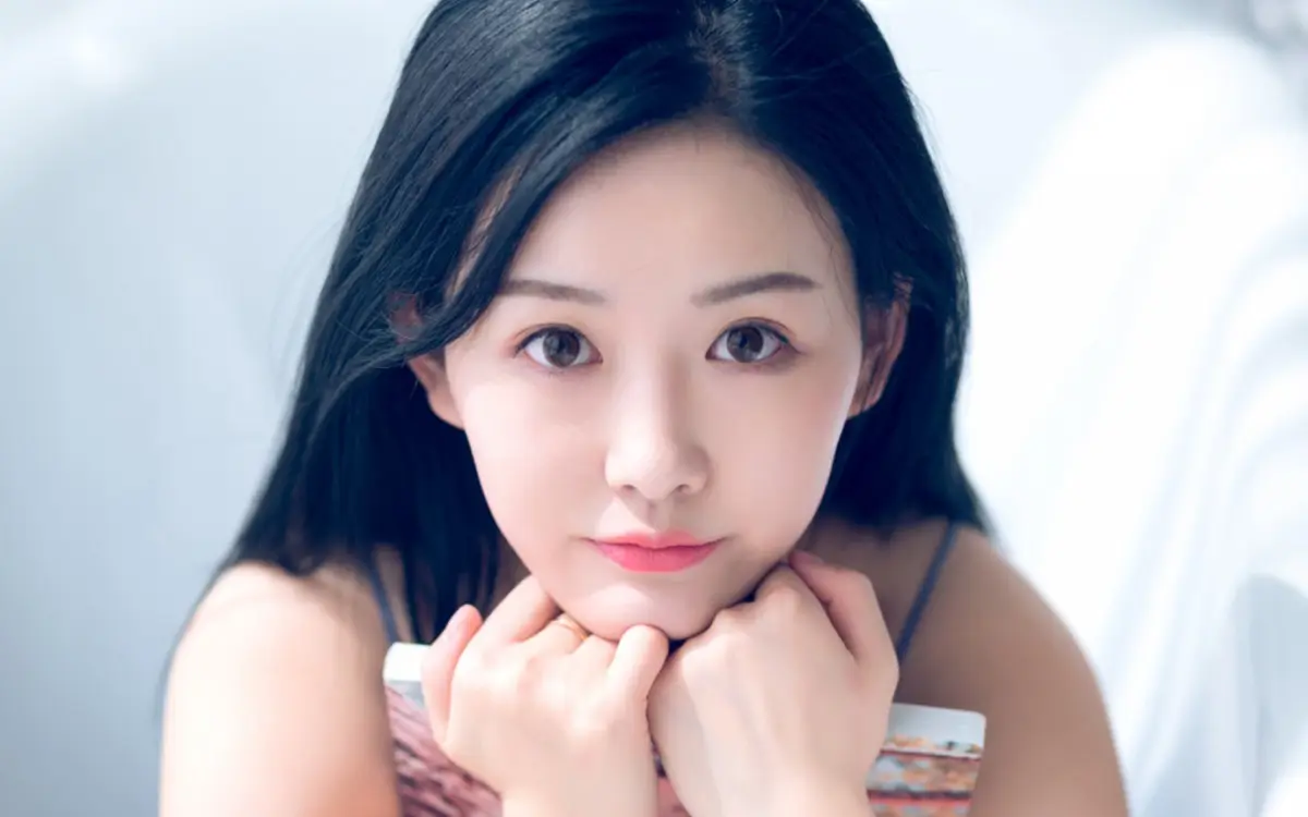 日土哈尔滨私人伴游燕子
