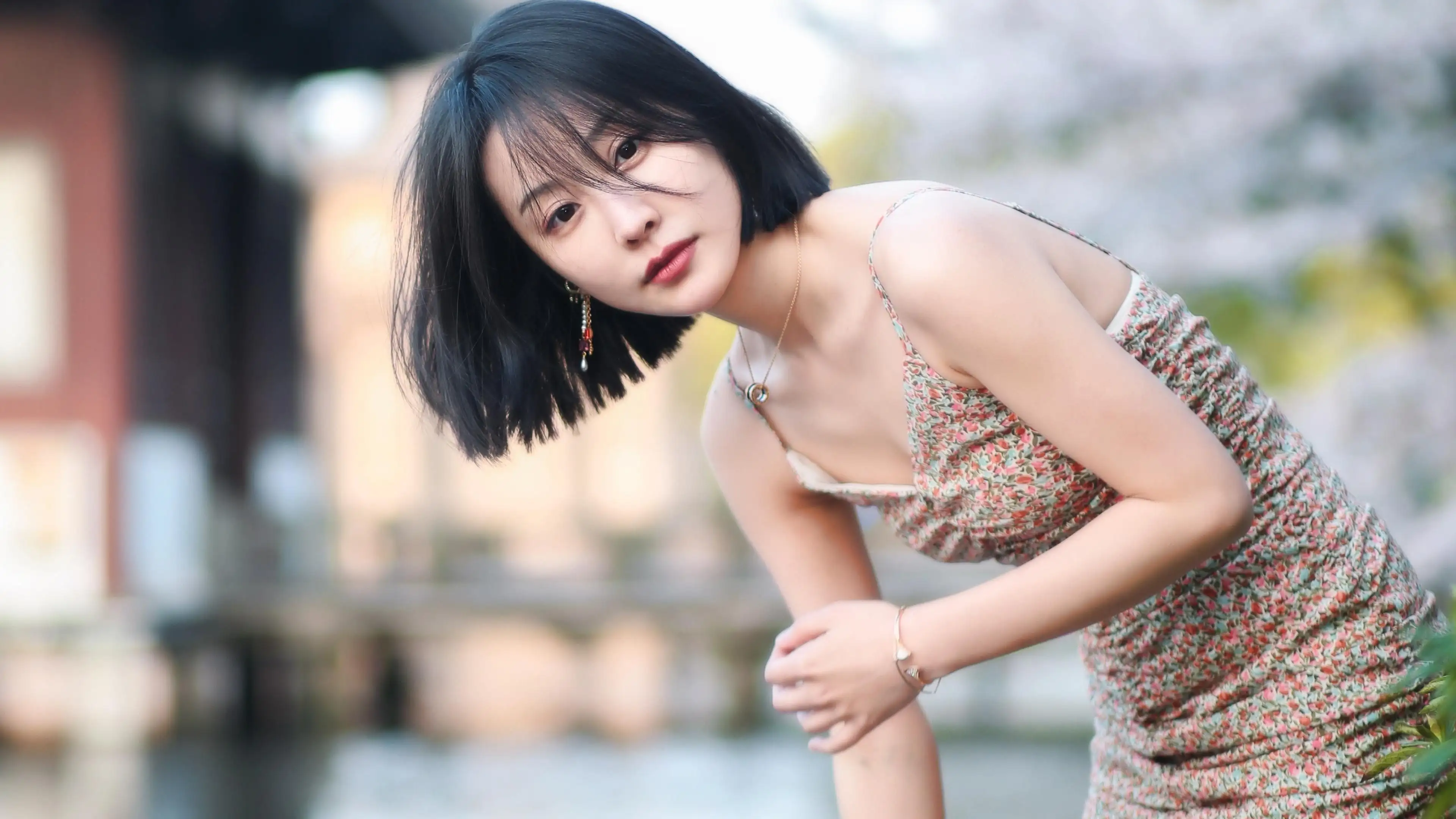 日土成都伴游小姐姐雅美