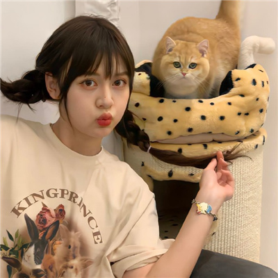 日土伴游女生星晓莉的资料