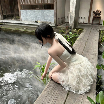 日土伴游女生仇吉月的资料