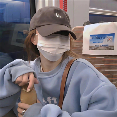 日土伴游女生休丹云的资料